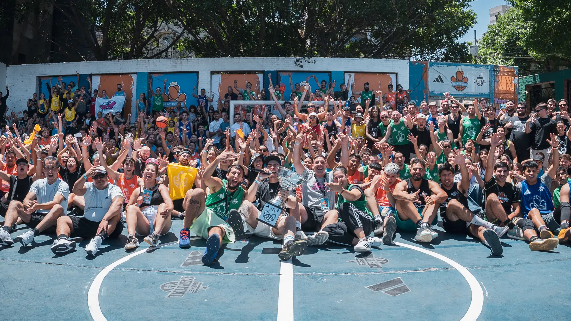 Play to Win 10mo Aniversario